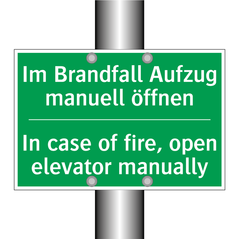 Im Brandfall Aufzug manuell öffnen /.../ - In case of fire, open elevator /.../